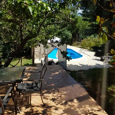 Relaxing Pool House The Zen Barban